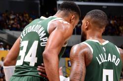  字母哥因伤早退雄鹿惨败 老鹰主场过关扳成22 