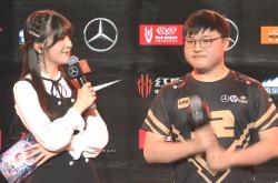 莱万多夫斯基回归赛场，挺进下一轮首场状态亮眼，湖人观众沸腾！的简单介绍