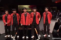 Faker新星大胜表现惊艳，美国队未来可期！的简单介绍